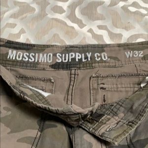 Cargo army green shorts